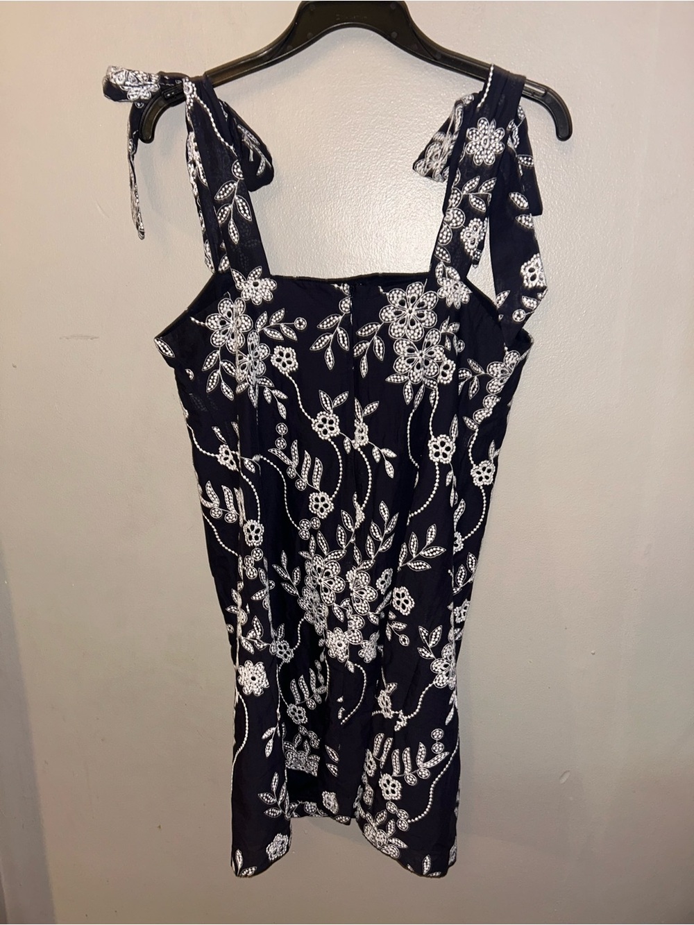Loft Dress - navy/white embroidered floral tie strap mini length NWT - Picture 7 of 12